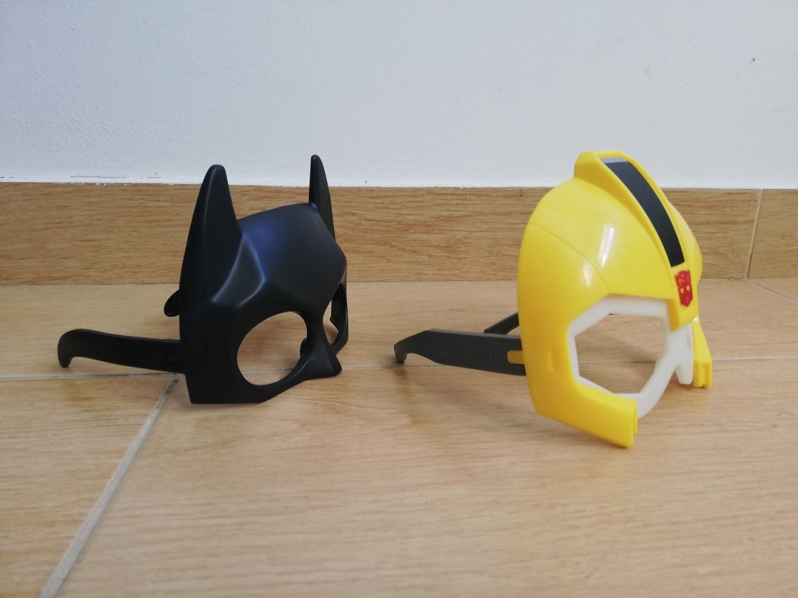 2 Máscaras infantis de brincar (batman/transformers)