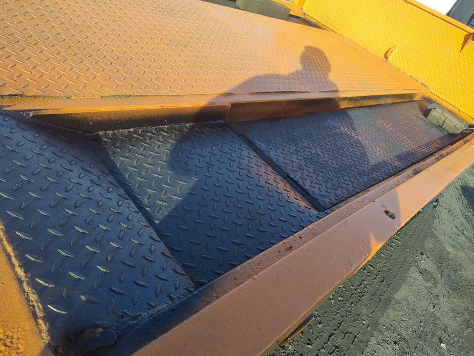 Naczepa niskopodwoziowa Krone