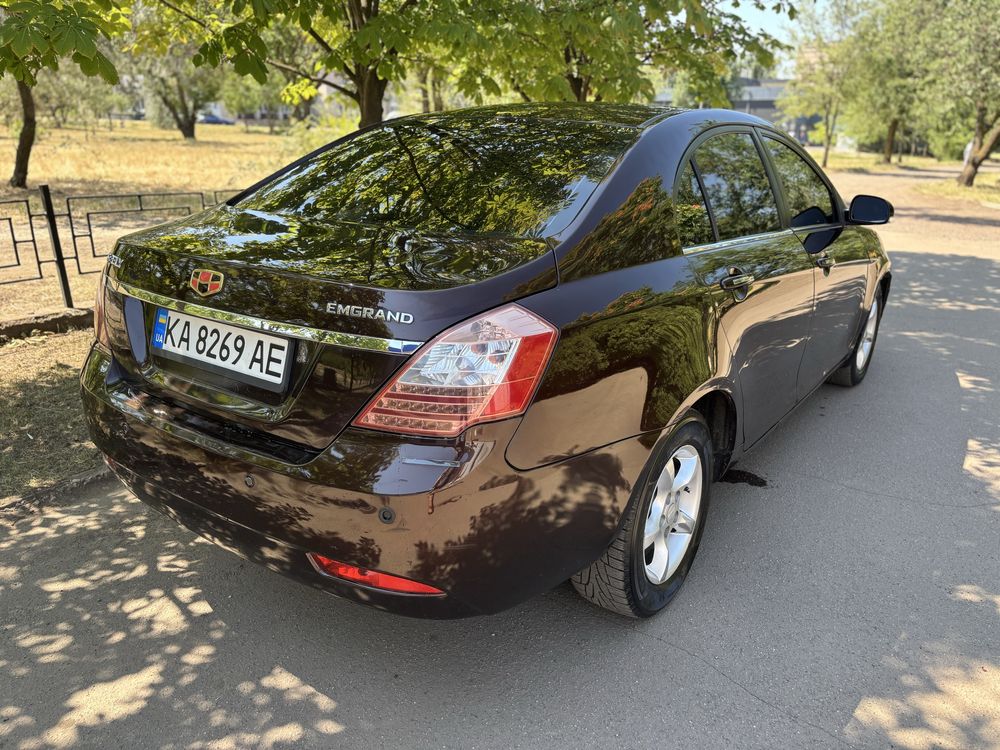 Geely Emgrand EC-7 2012 год