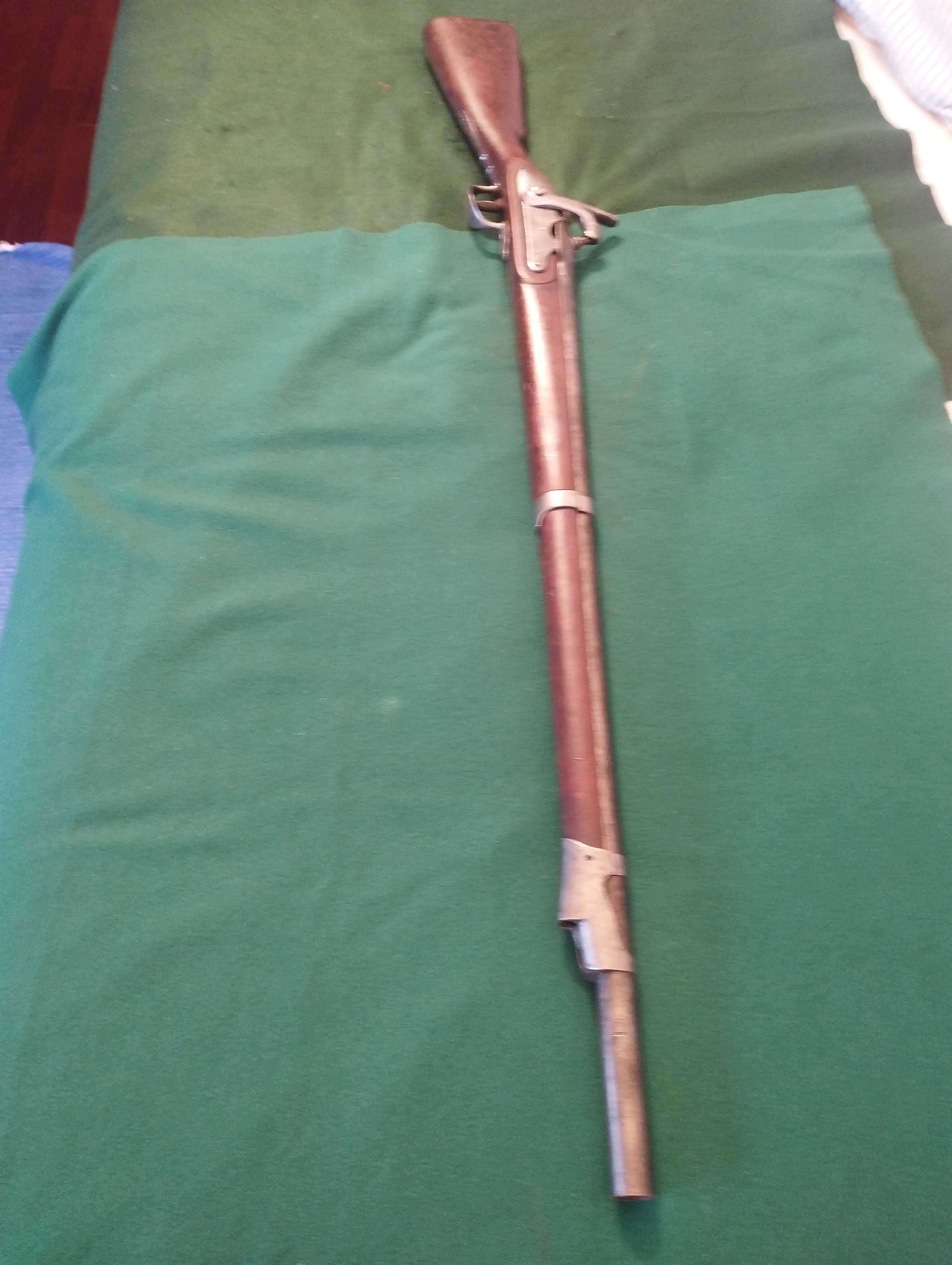 Rifle de percussão italiano de Nápoles, meados do século XIX (1822)