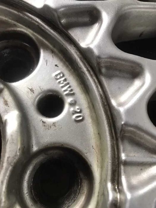 Felgi BMW E30 E34 E32 / klasyk 15” / 4 szt + komplet dekli /