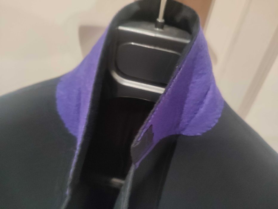 Casacos e blazeres novos da Oficina Mustra. Luxo