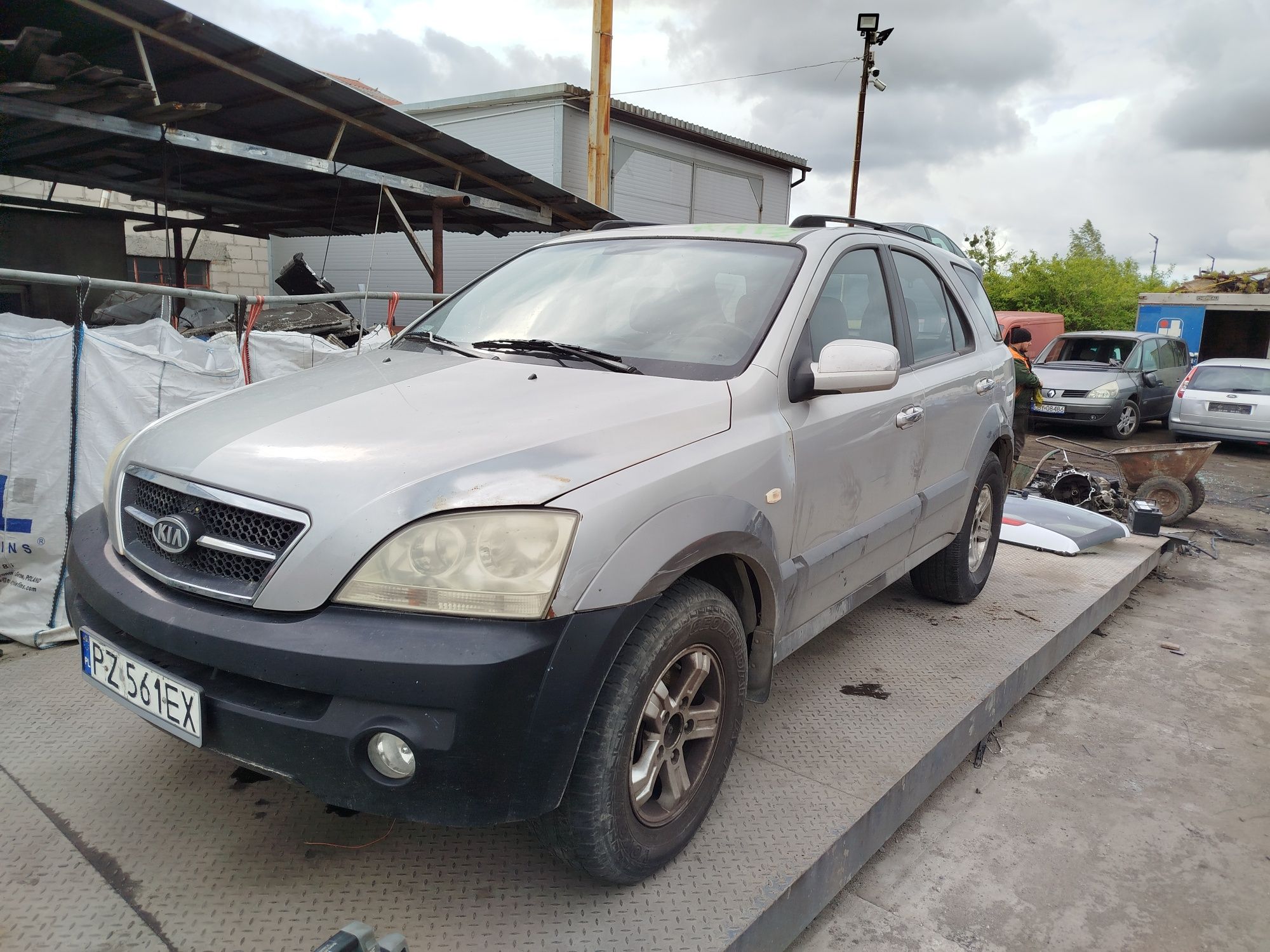 Kia Sorento części maska zderzak lampy koła błotnik hak  wysyłka