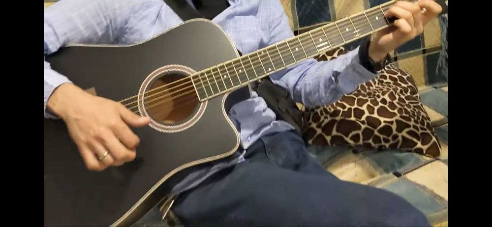 повнорозмірна гітара 4/4, 41 дюйм, 104 см