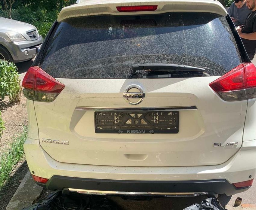 Крышка багажника двери ниссан рог х-трейл X-TRAIL  NISSAN ROGUE