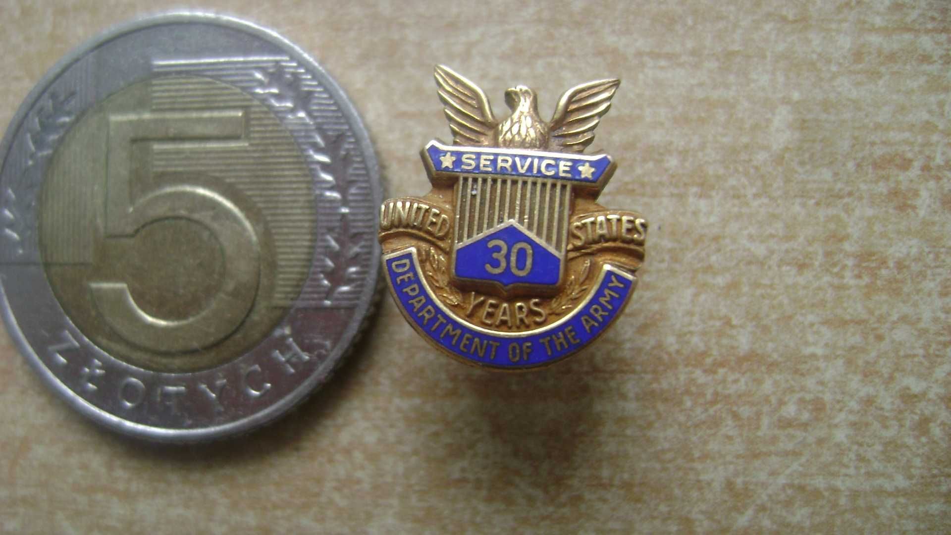 Starocie z PRL - Militaria = Odznaka 30 lat SERVICE US Army, sygnowana