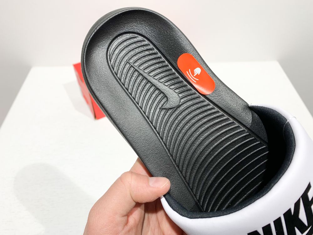 тапочки Nike Victori One Slide CN9675-005