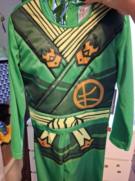 Kostium NINJAGO Lloyd H&M 110/116 – strój ninja z maską