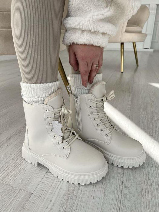 Зимові чоботи, бежеві черевики, хутро