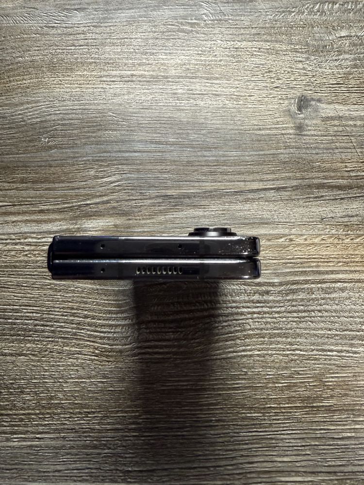 Samsung Galaxy Fold 5 12/256 гб