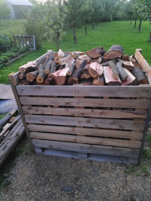 Drewno owocowe do wędzenia, palenia, grilowania