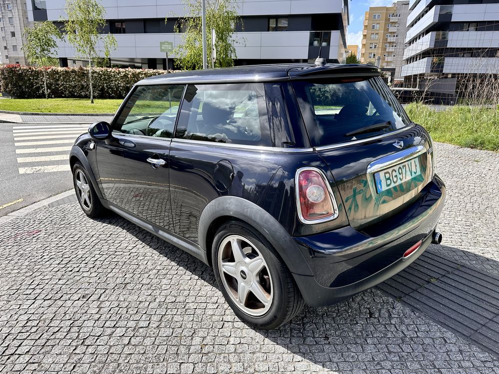 Mini Cooper Standard