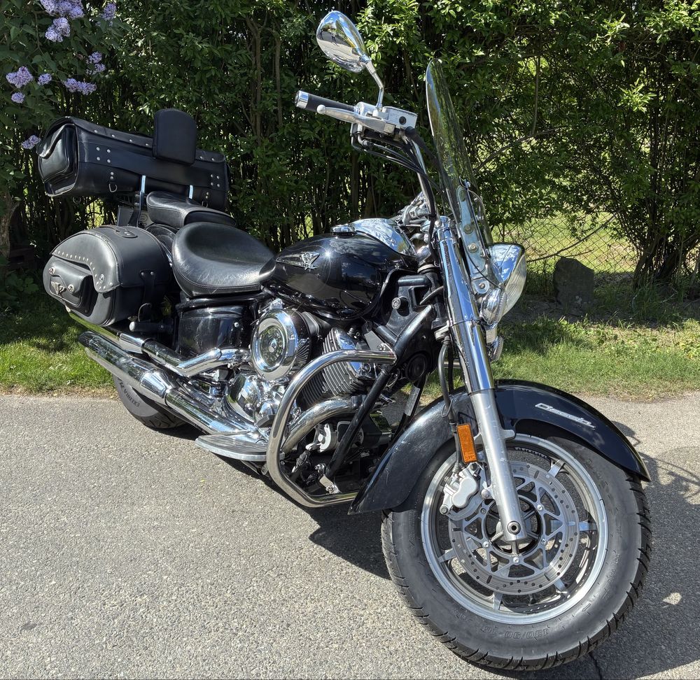 Yamaha XVS1100 V-STAR