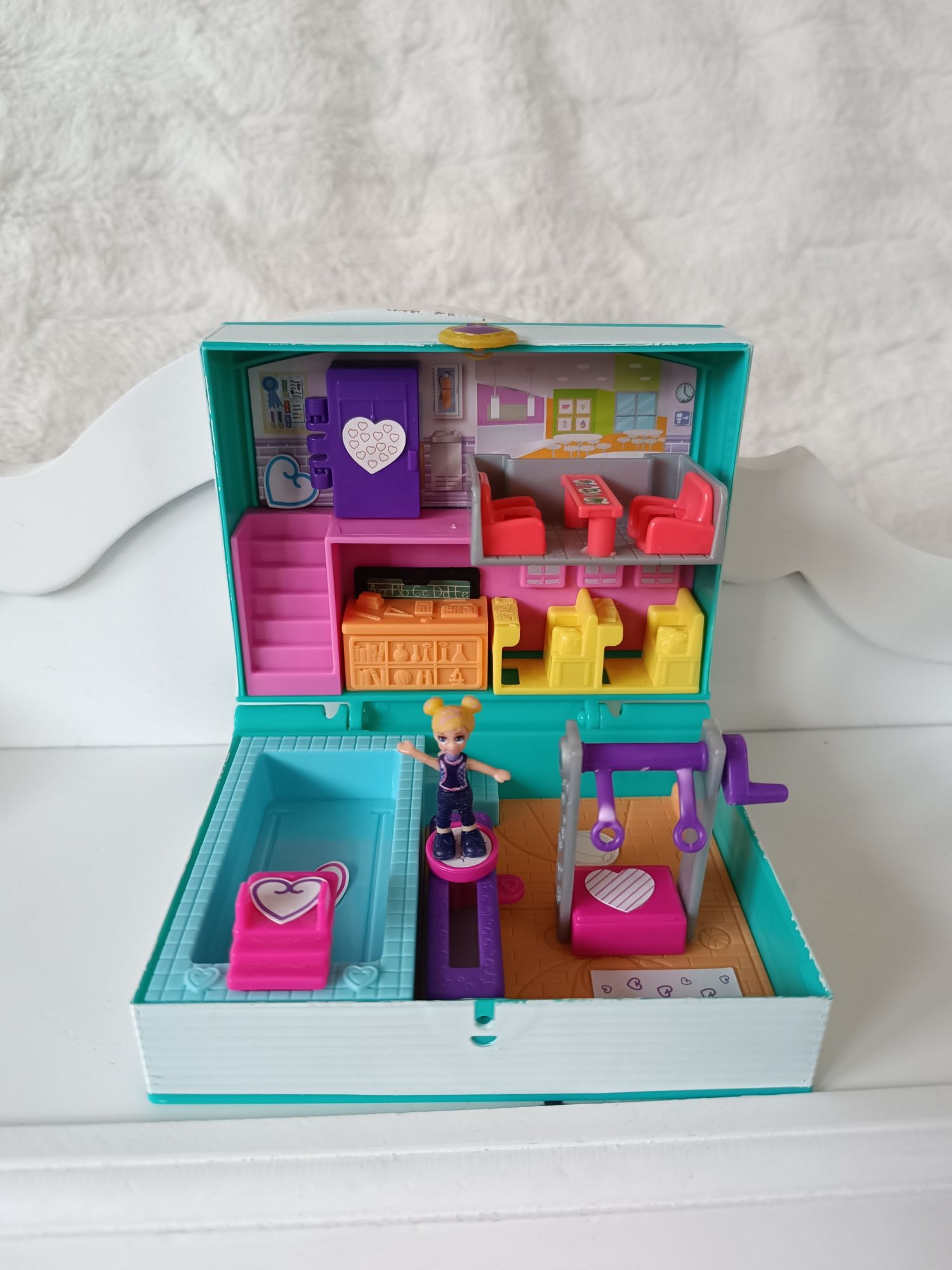 Polly pocket mini szkoła średnia figurka