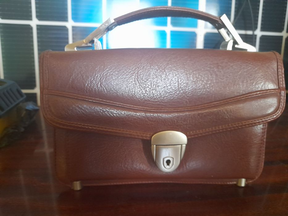 Барсетка 600грн Отличное состояние