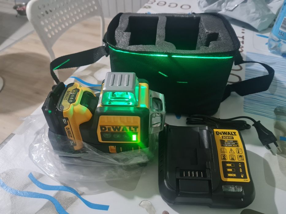 Laser DeWalt 360