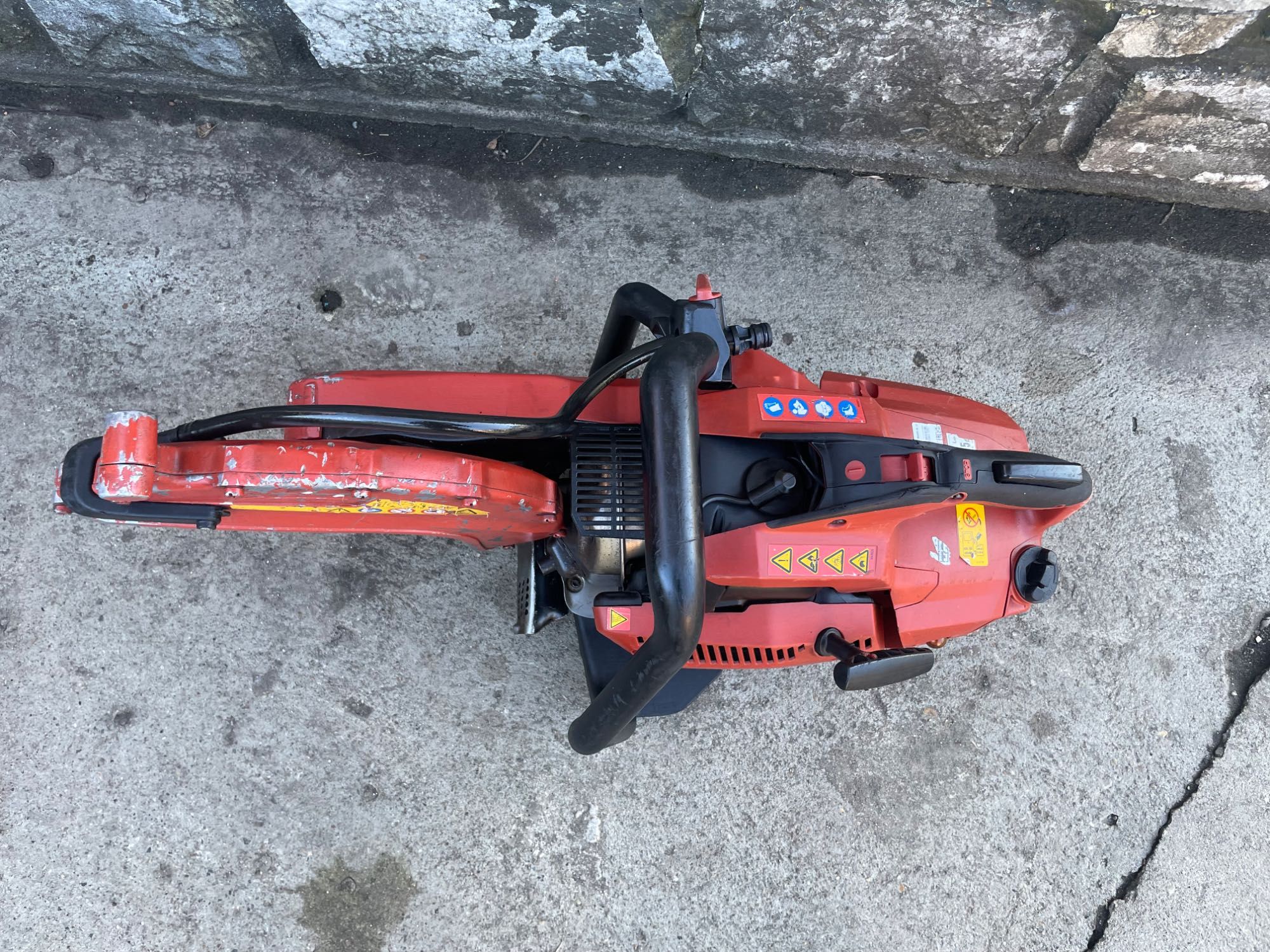 Бензоріз Hilti DSH 600-X