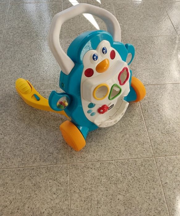 Andador primeiros passos bebé Chicco