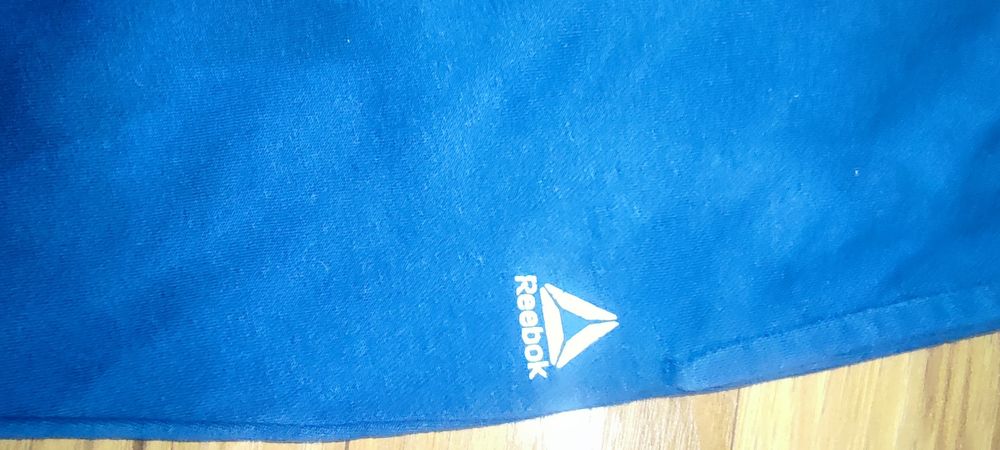 Nowe spodnie dresowe oryginalne Reebok rozm 158-164 wymiary na fotkach