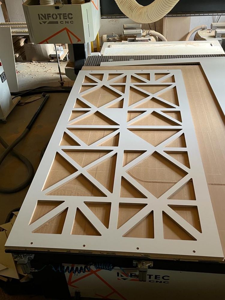 Usługowe Frezowanie Frontów MDF i Usługi CNC