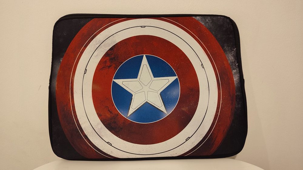 Etui  na laptopa -Marvel
