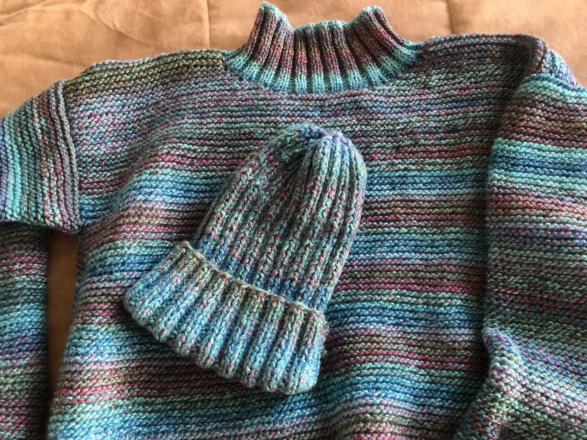 Sweter ręcznie robiony na drutach