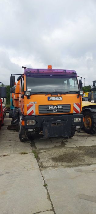 Zamiatarka  ciężarowa uliczna ,drogowa Limanowa