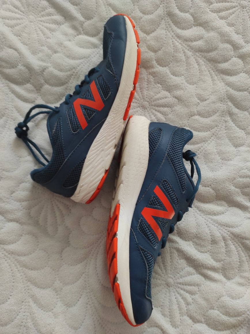 Кросівки New Balance 38.5 (24см)