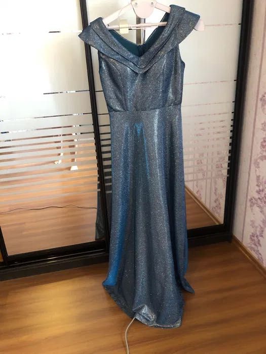 Продам вечірню сукню