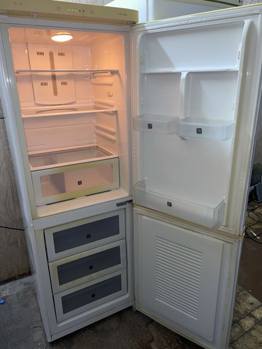 Холодильник . No frost. Samsung . Гарантия ! Доставка