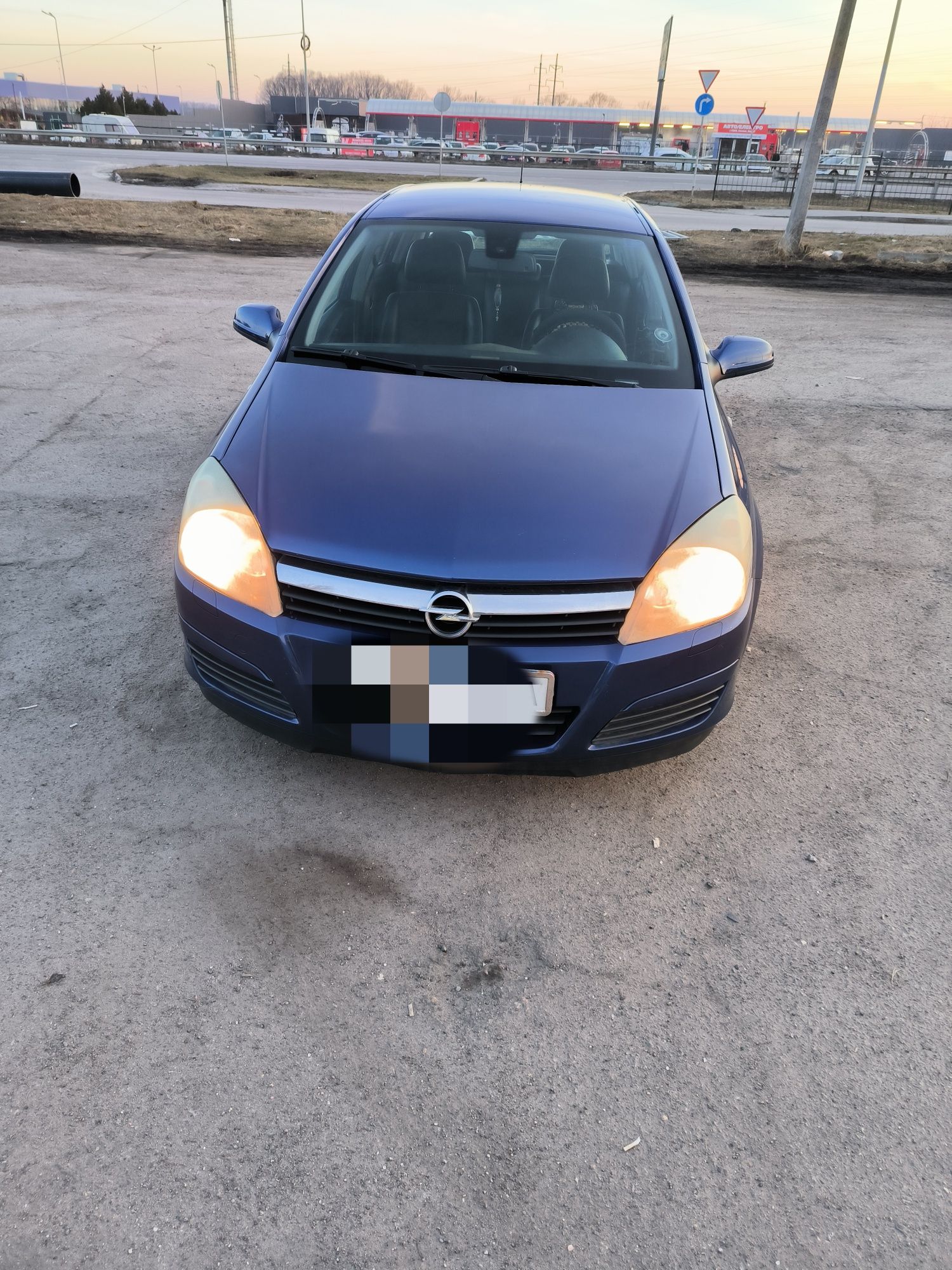 Продам автомобіль Opel Astra H 2004р.