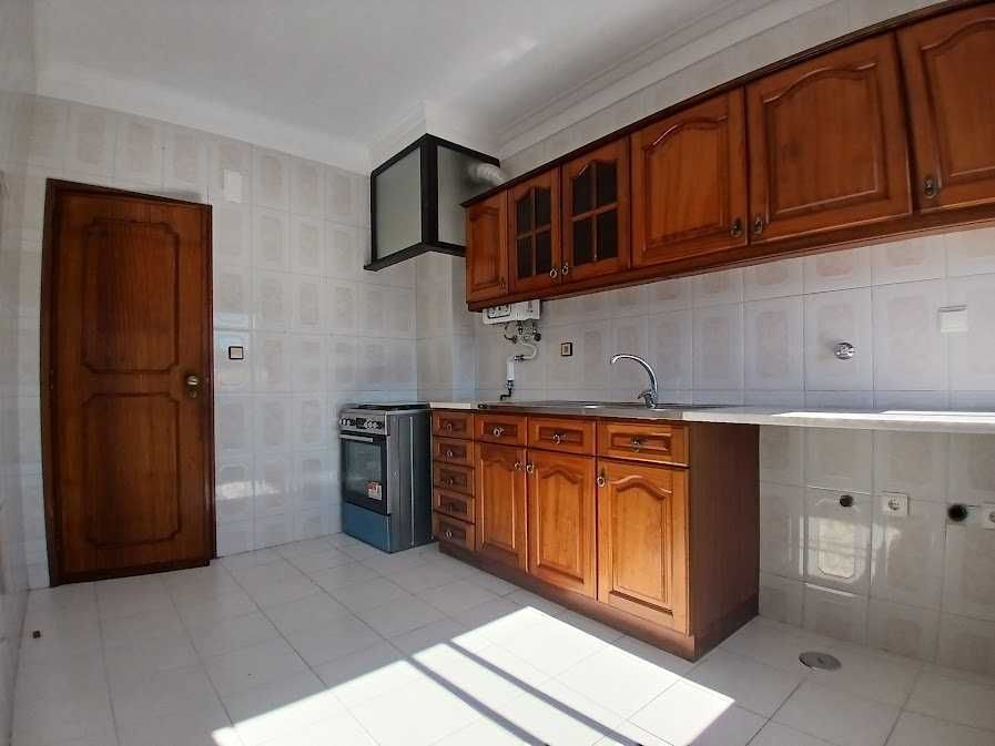 Arrenda se Apartamento Lourel Vista Deslumbrante T2