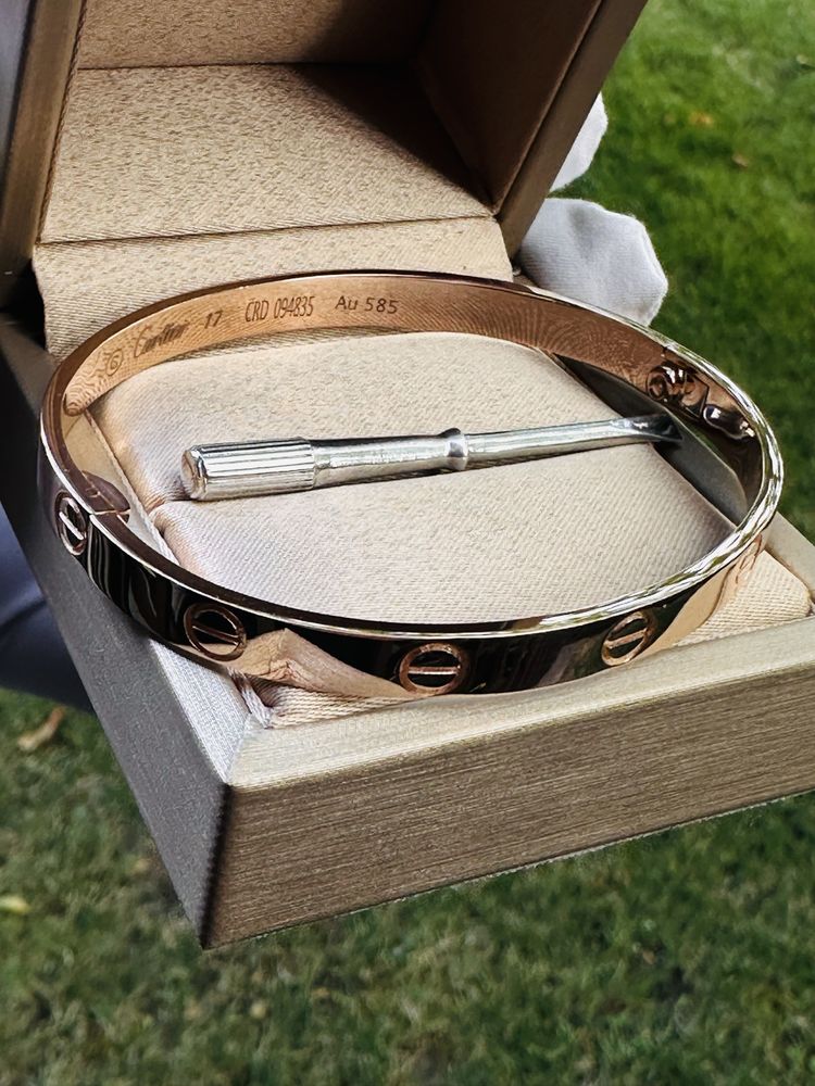 Золотой браслет cartier 585