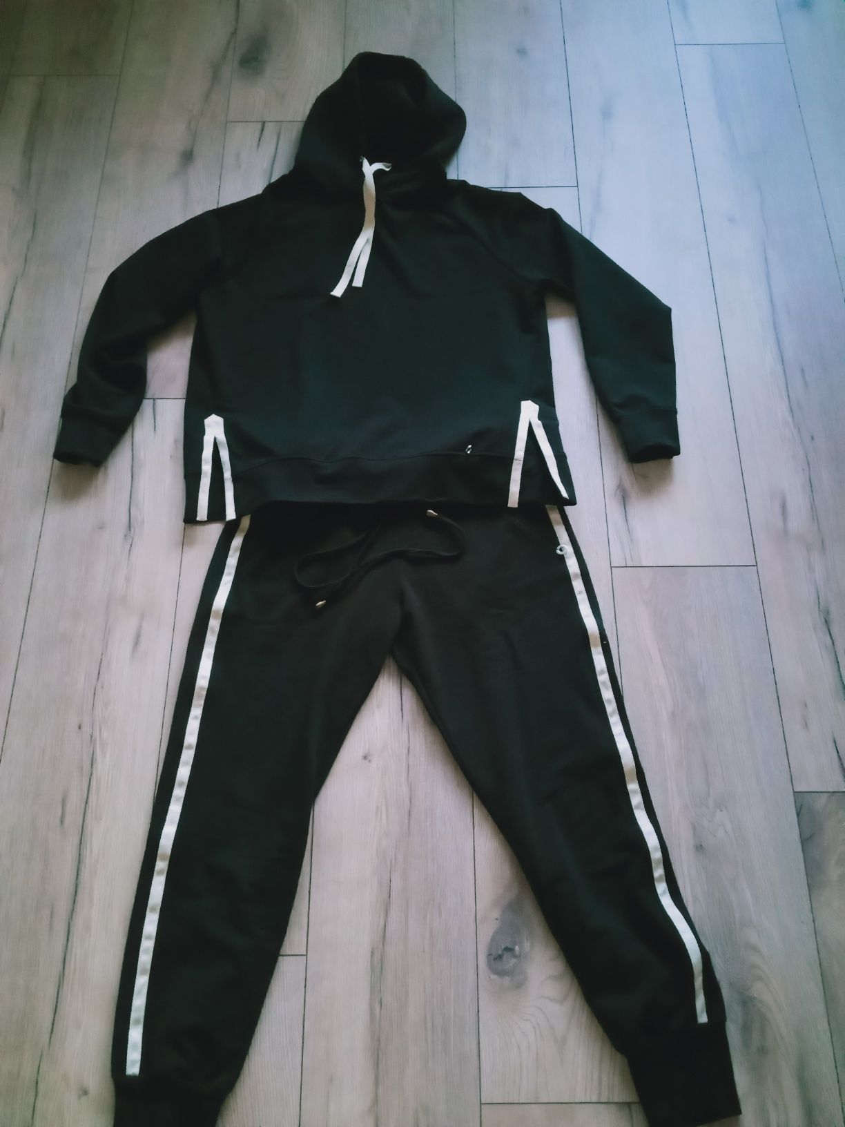 Dres damski Dykon