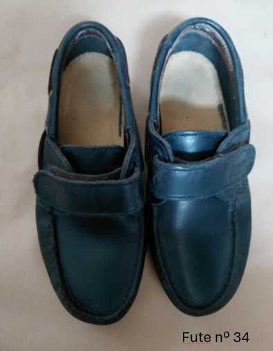 Sapatos de rapaz