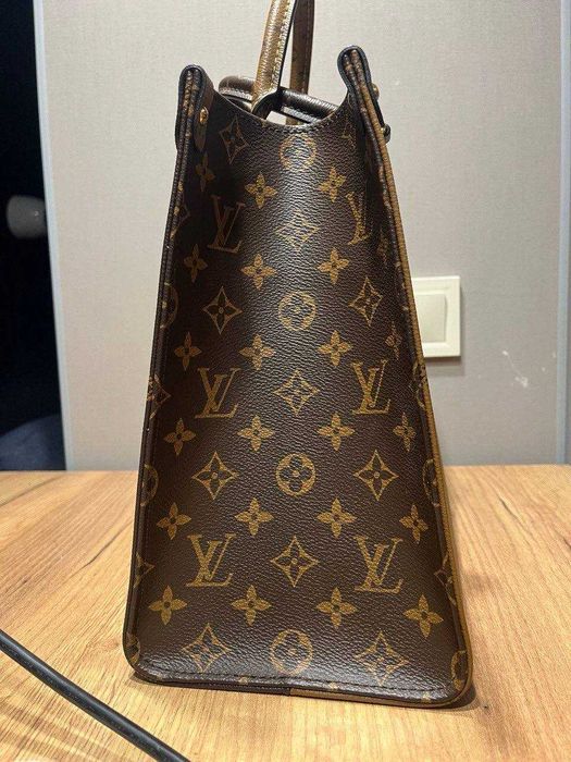 Оригинальная сумочка Луи Витон Louis Vuitton On The Go б/у с чипом