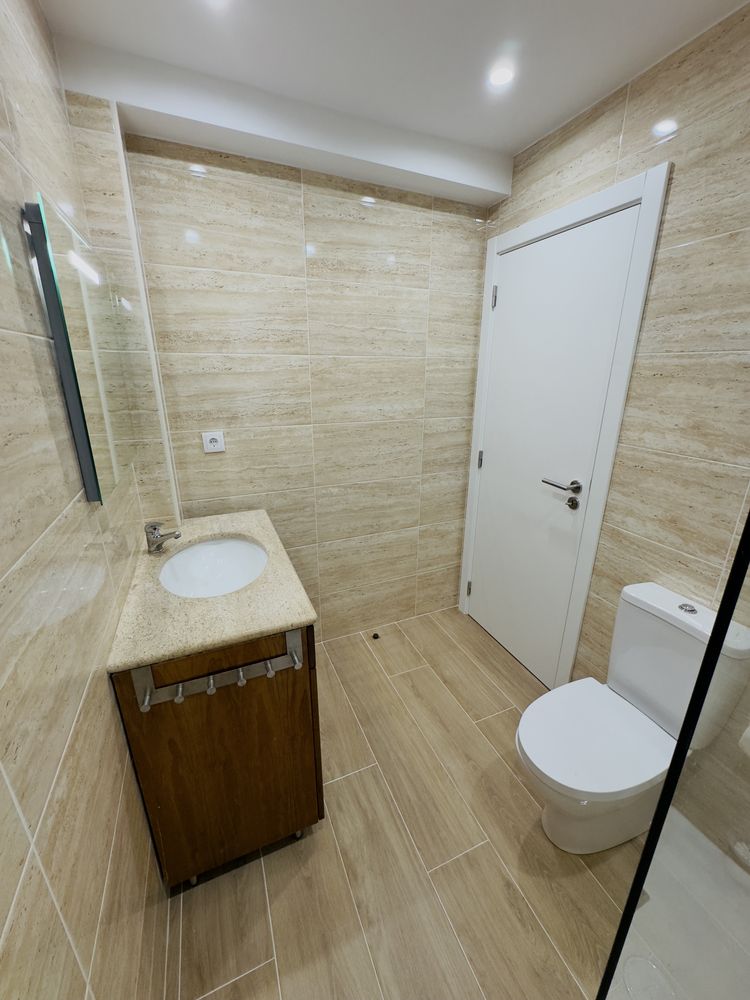 Quarto individual com marquise e limpeza dos wc’s e cozinha 1 X mês