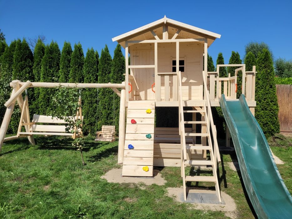 Plac zabaw, huśtawki, place zabaw, domki