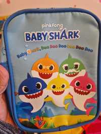 Baby Shark Mochila e Boneco Baby Shark com som