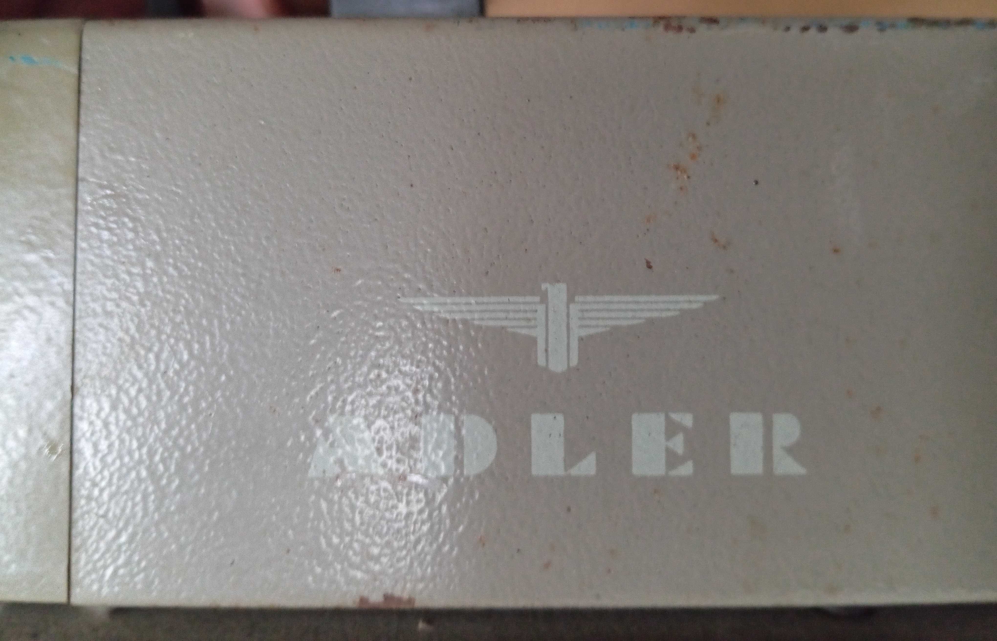 Maquina de escrever ADLER