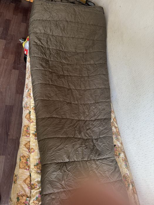 Продам фирменный спальник каринтия