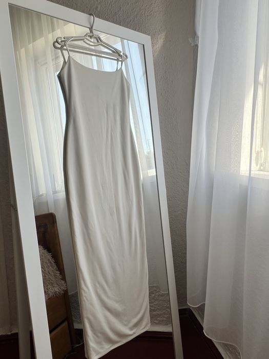 Максі сукня на бретелях