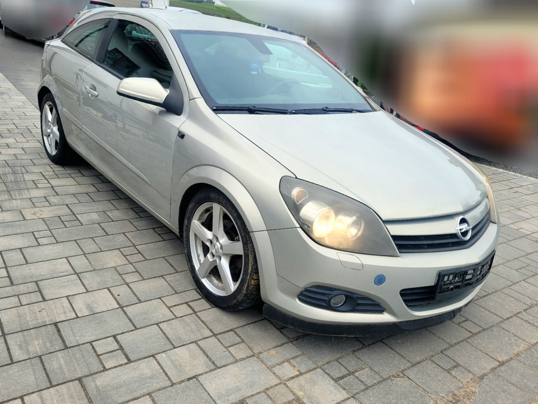 Opel Astra III GTC 1.6 benzyna 2005 r