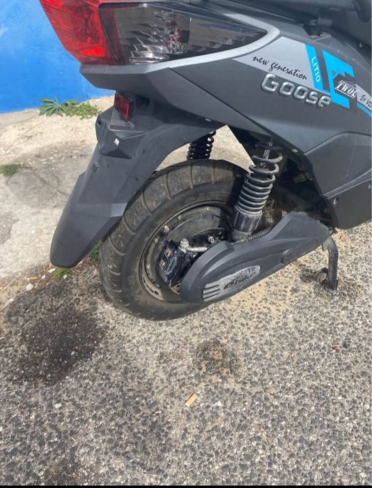 Scooter electrica