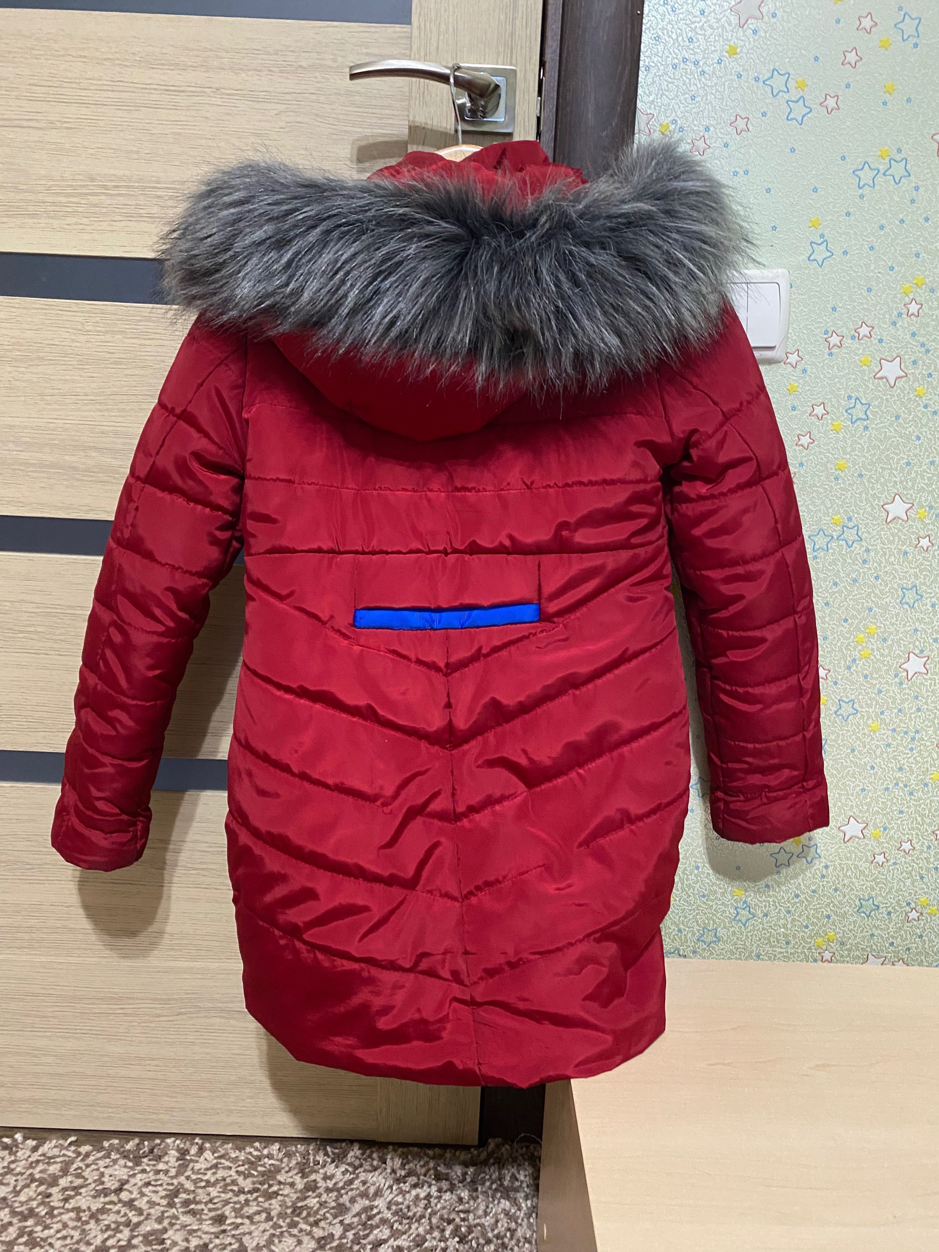 Продам дитячу зимову куртку