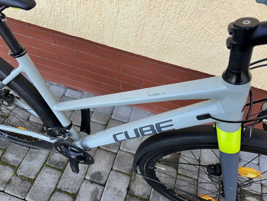 28 CUBE SL ROAD PRO як НОВИЙ Вилка CARBON. на ОСЯХ. Shimano GRX. Led