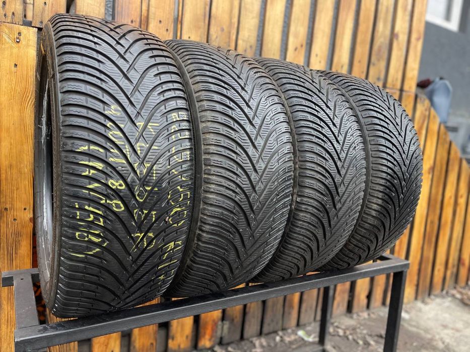 Шини б/у r17 225/50 зима 7 мм залишил