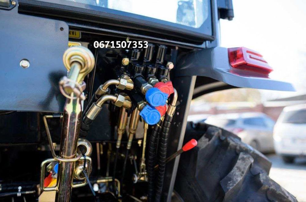 Трактор Скаут 404C з компресором на широких колесах 12.4х24 з реверсом