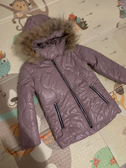 Зимова курточка на дівчинку