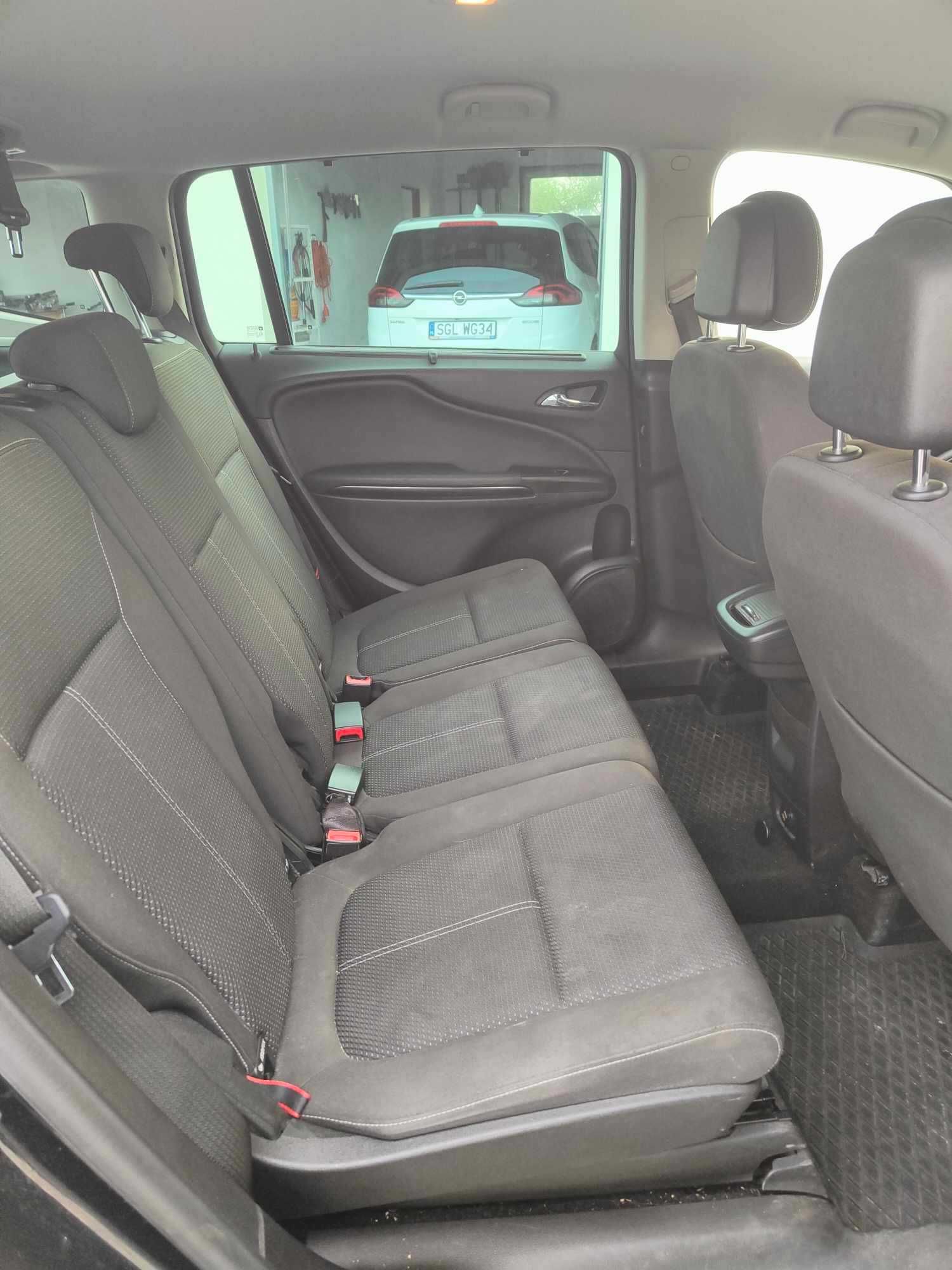 OPEL ZAFIRA Tourer 7osobowy 2.0 CDTI z 2014 roku, bagażnik rowerowy